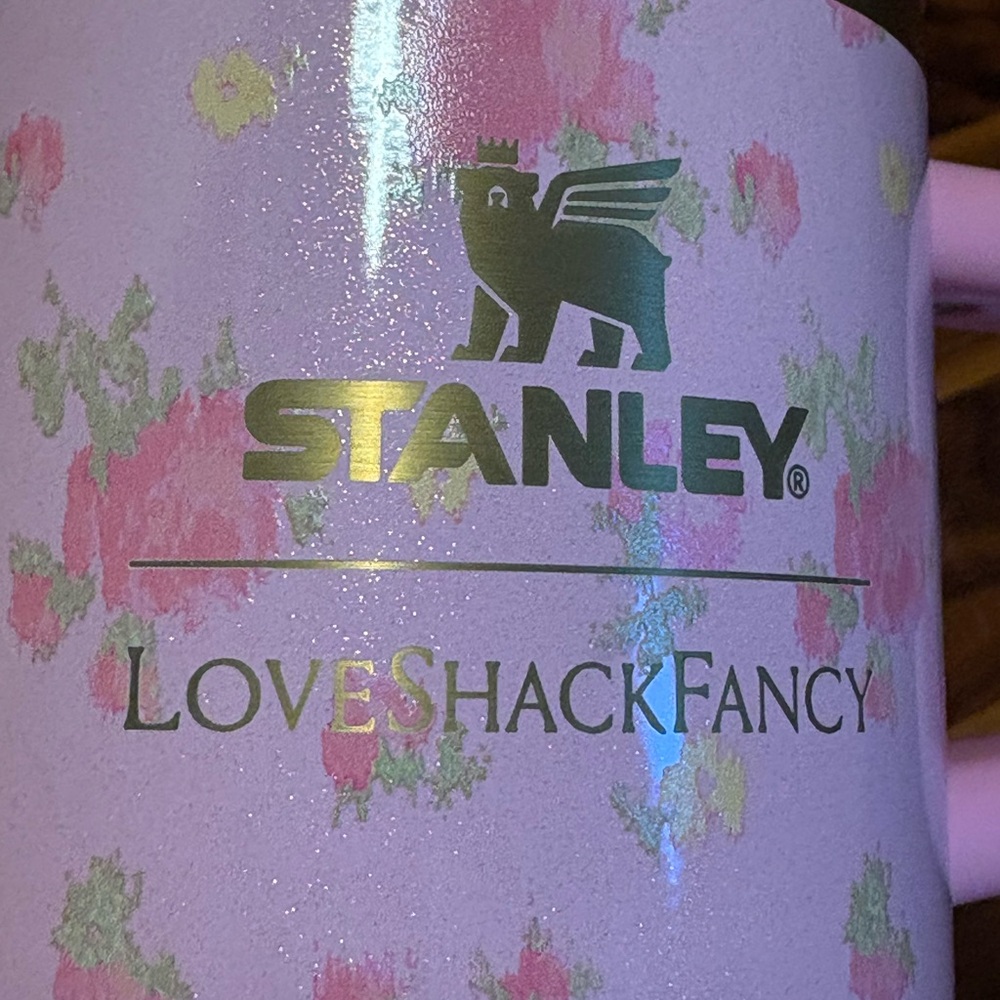 Stanley 1913 x LoveShackFancy 20oz Tumbler - Picture 3 of 17